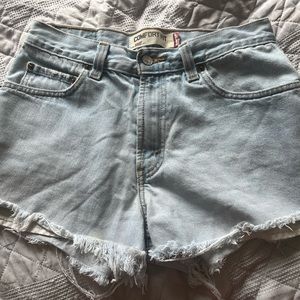 2009 Levis 560 Red Tab Womens MIDI Denim Factory Cut Off 2” Booty Shorts Sz30